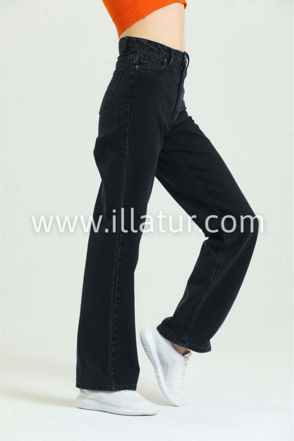 Женские джинсы прямые Illa Jeans 0039